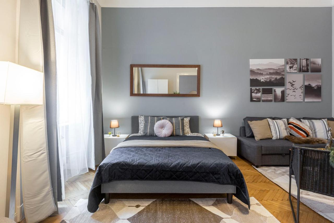 Spacious & Cozy Downtown Apartment With Balcony Budapeşte Dış mekan fotoğraf