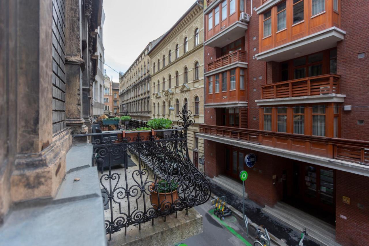 Spacious & Cozy Downtown Apartment With Balcony Budapeşte Dış mekan fotoğraf