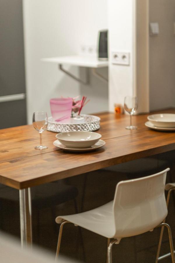 Spacious & Cozy Downtown Apartment With Balcony Budapeşte Dış mekan fotoğraf