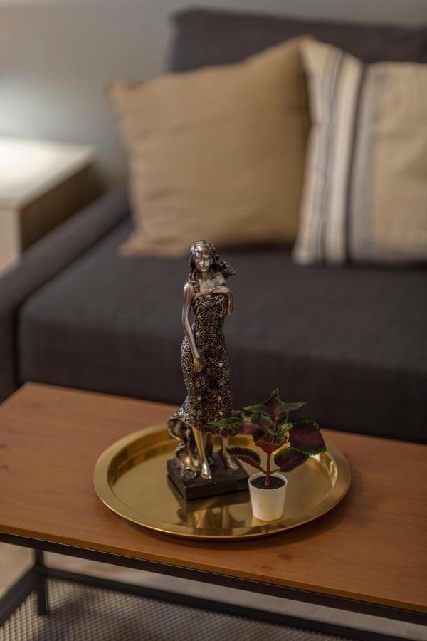 Spacious & Cozy Downtown Apartment With Balcony Budapeşte Dış mekan fotoğraf